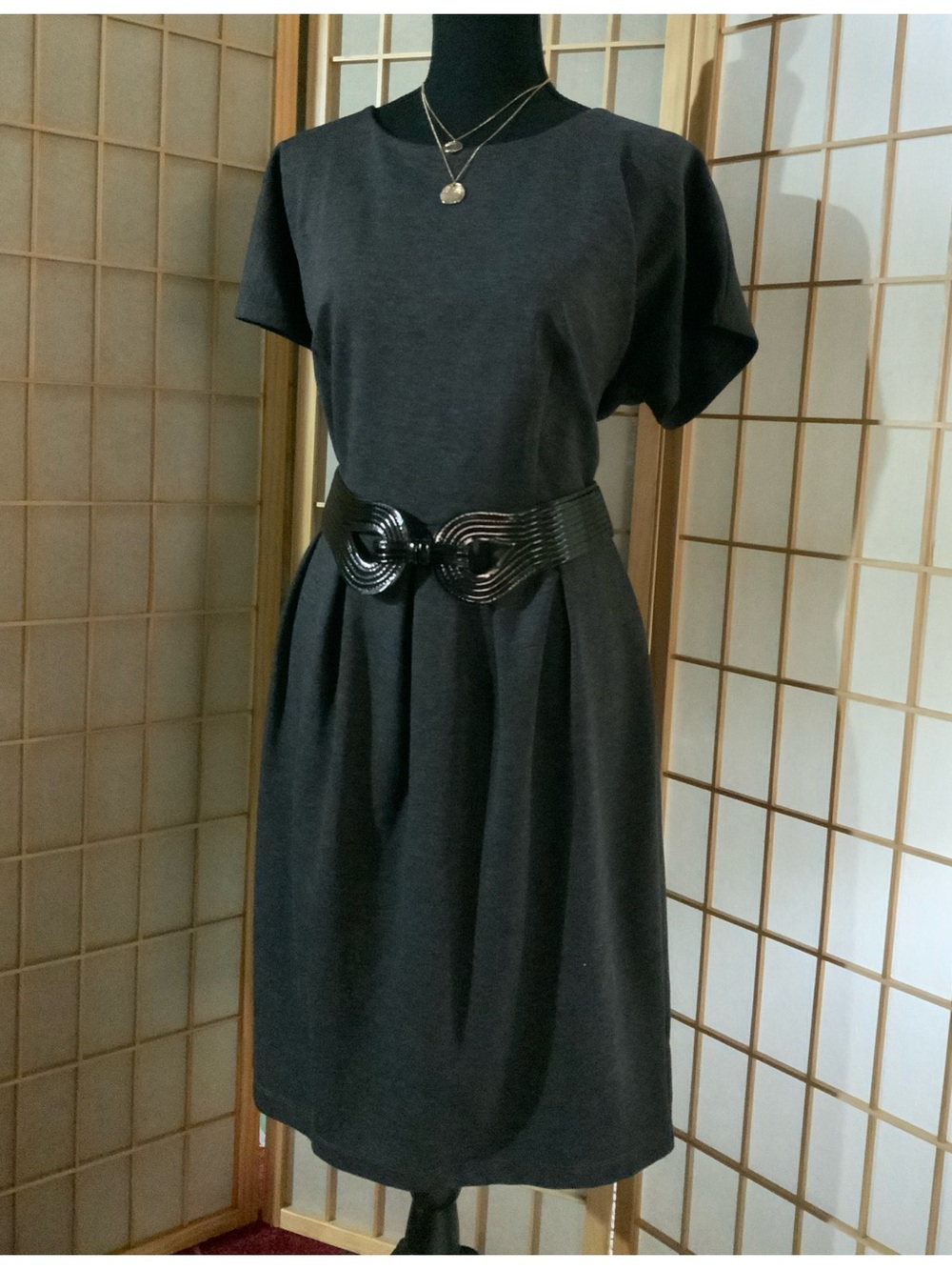 I N Studio Black/gray Midi Dress with Glossy Waist Accent